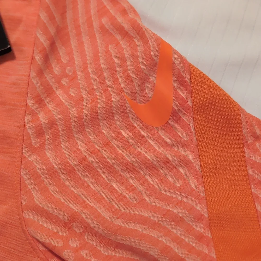 NWT Nike Dri Fit Men's Shirt